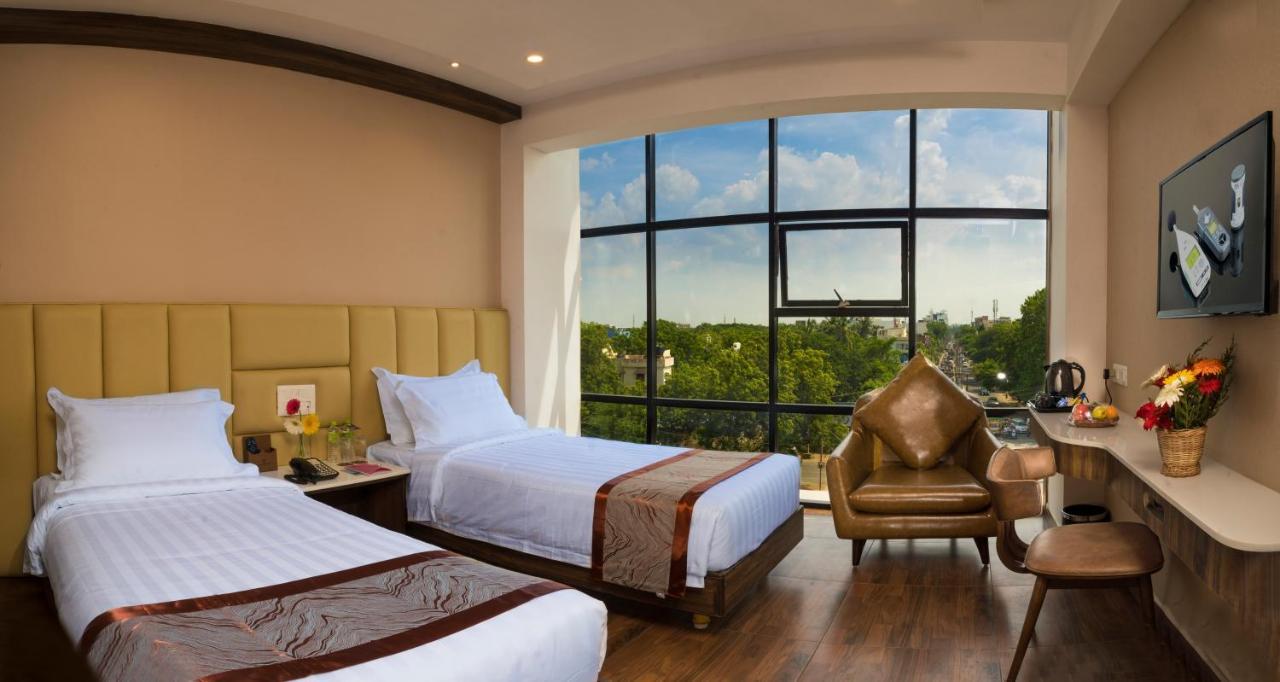 Hotel Cr Grande à Madurai Extérieur photo